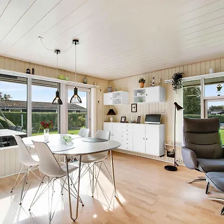 In Quiet Surroundings Near The * Hejls