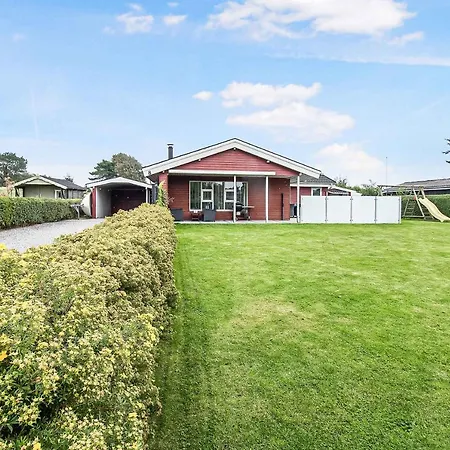 Σπίτι διακοπών In Quiet Surroundings Near The Hejls